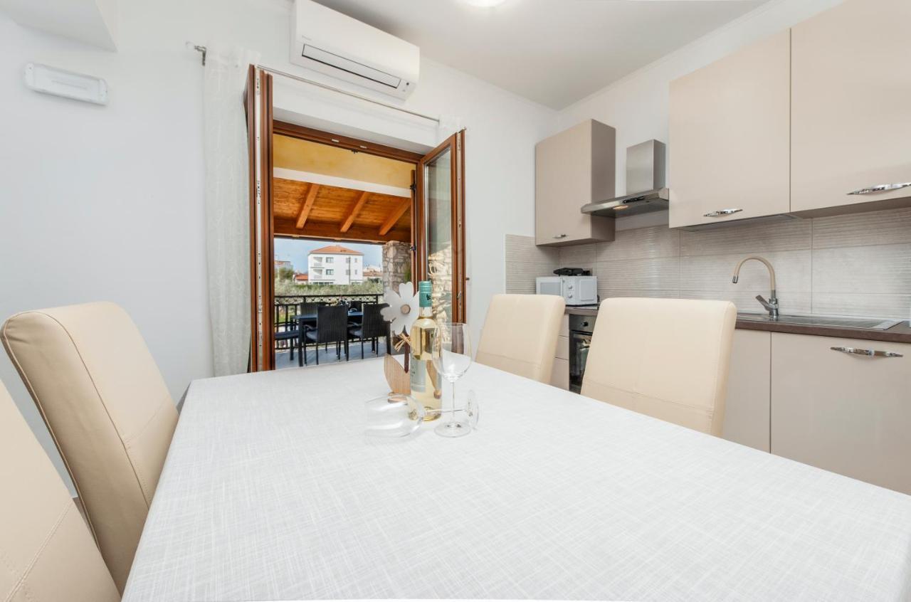 Comfort Apartments Karla Rovinj Exterior photo